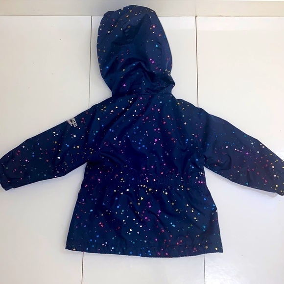 Osh kosh baby navy windbreaker with multi colored hearts. Size 12 months. EUC. - Picture 3 of 8